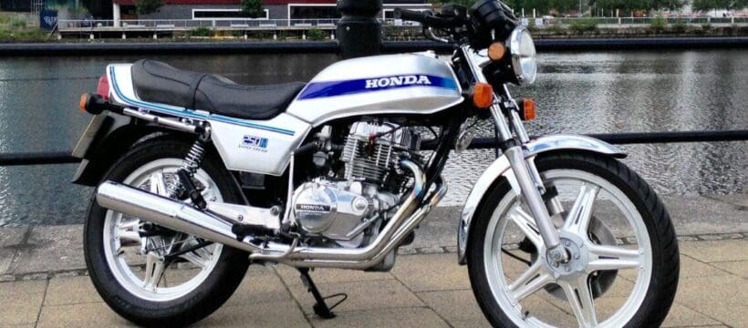 Show Us Yours: Paul O’Neill’s 1979 Honda CB250N Superdream