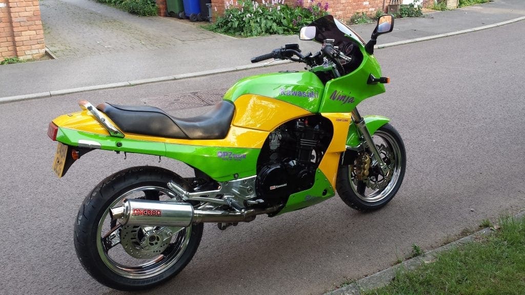 Gpz900r a8 hotsell