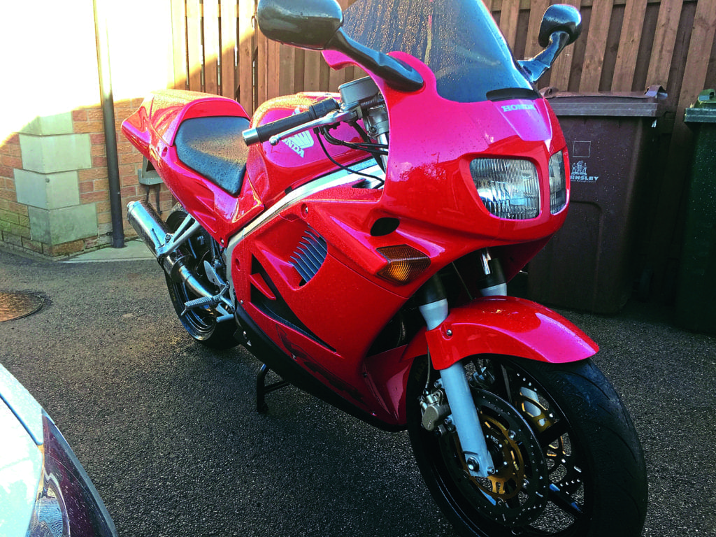 Show Us Yours Alan s Honda VFR750 Classic Motorcycle Mechanics Magazine