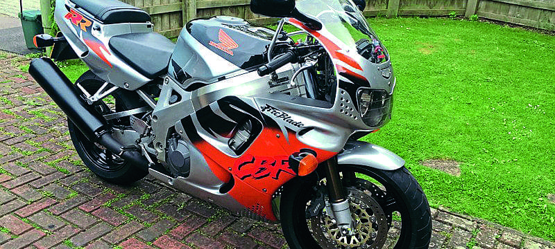 Show Us Yours: George’s 1994 Honda CBR900RR