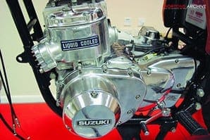 Workshop: Suzuki GT750: part three