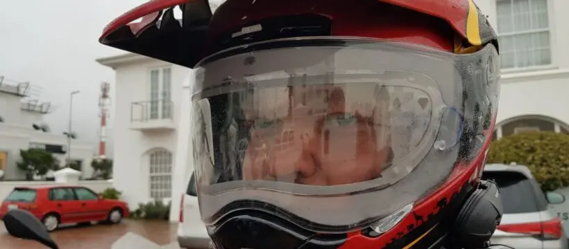 World’s first heated visor insert marks the end of foggy visors