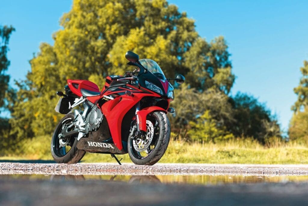 The best Blade? Honda CBR1000RR-6 Fireblade | Classic Motorcycle