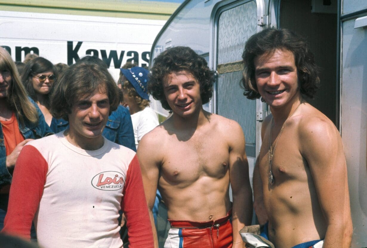 Johnny Cecotto (centre), his brother (left) and Barry Sheene (right)